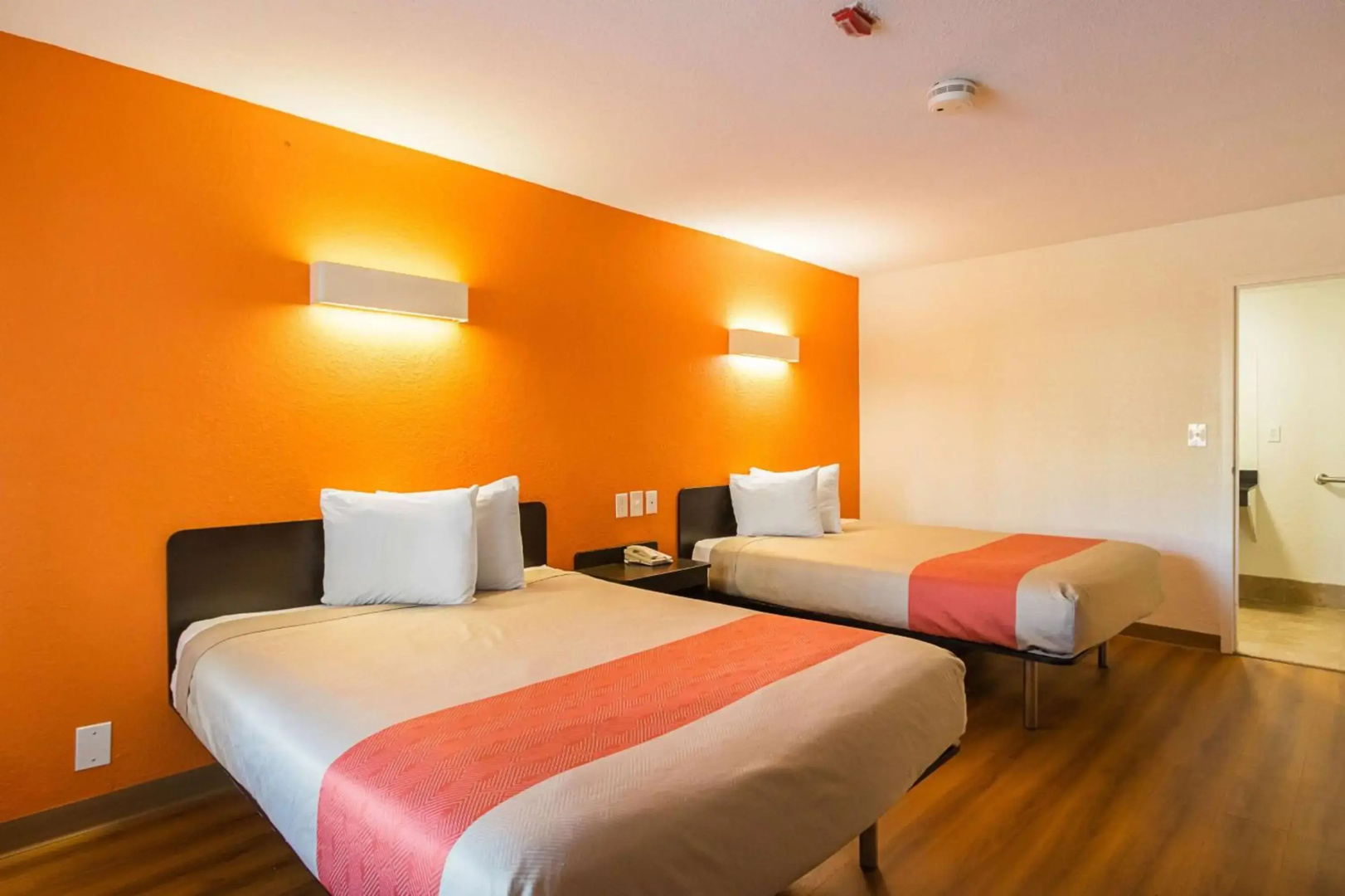 Foto - Motel 6 Savannah, GA - Midtown
