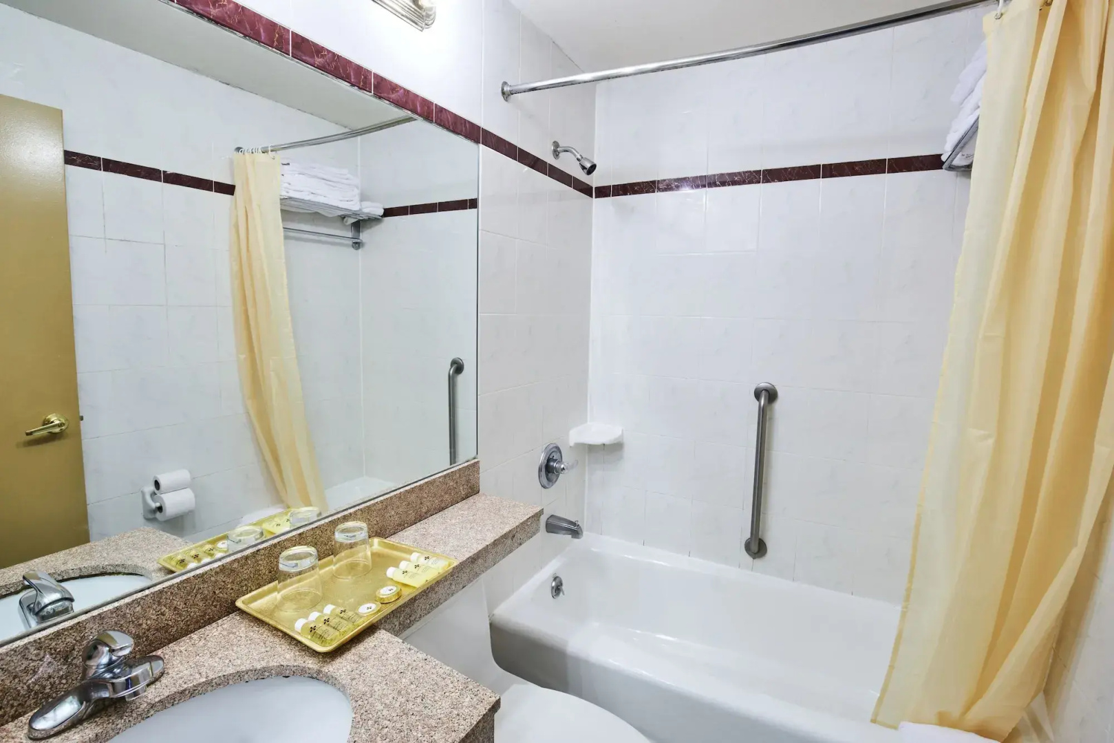 Photo - Flushing Hotel