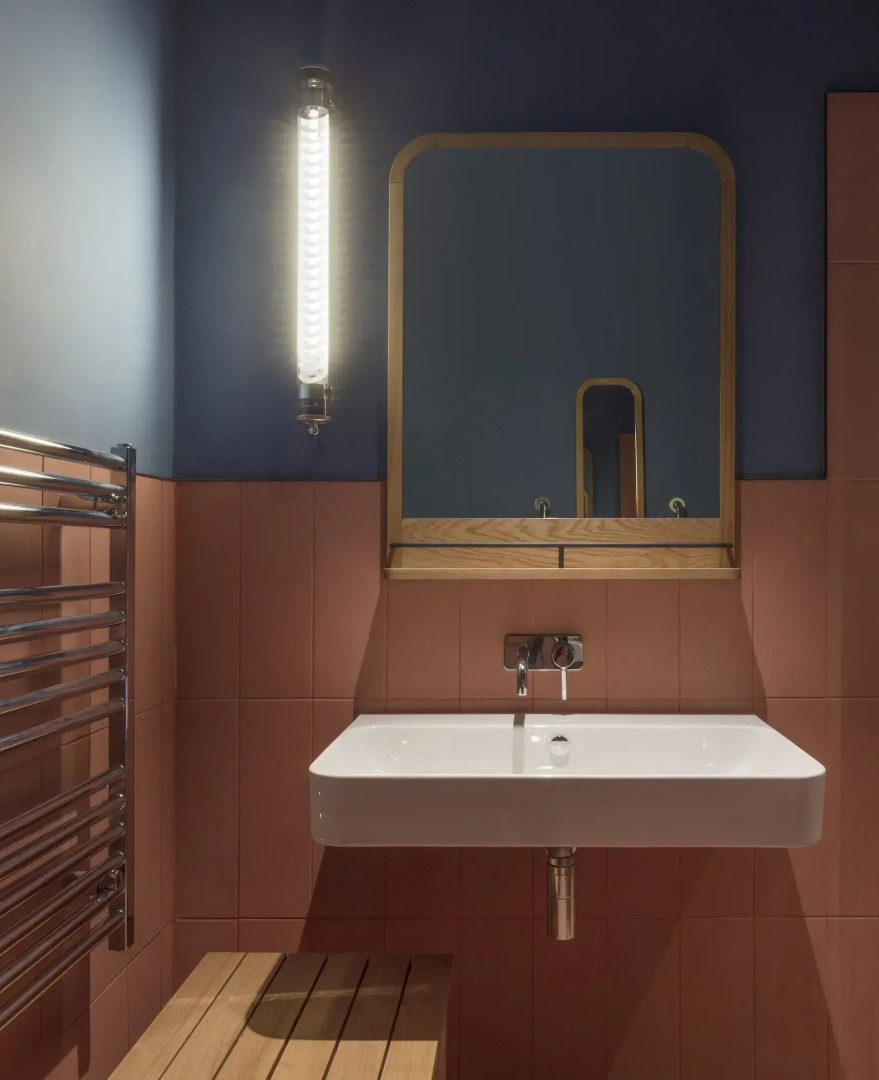 Photo - Whitworth Locke