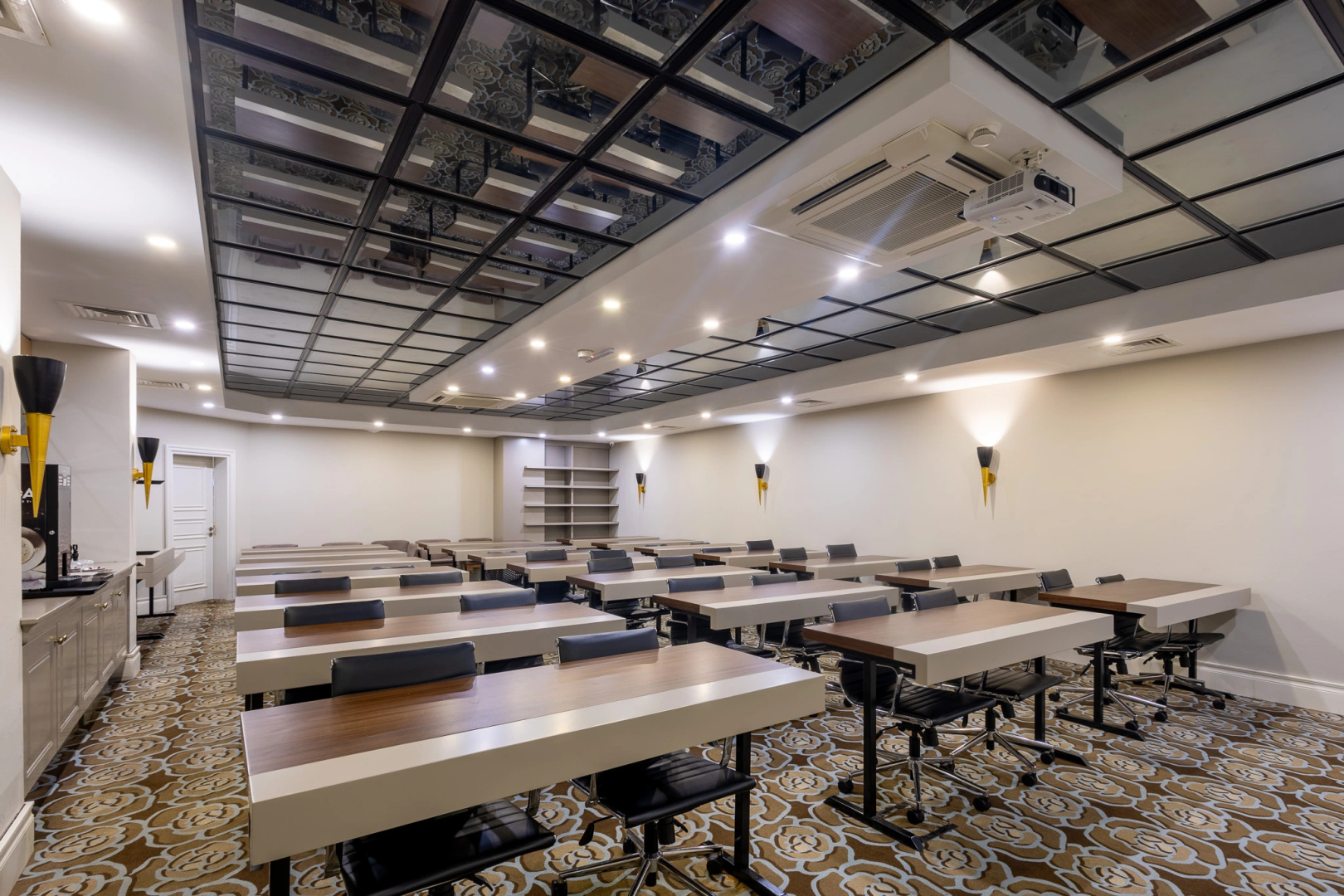 Photo - Reo Hotel & Spa