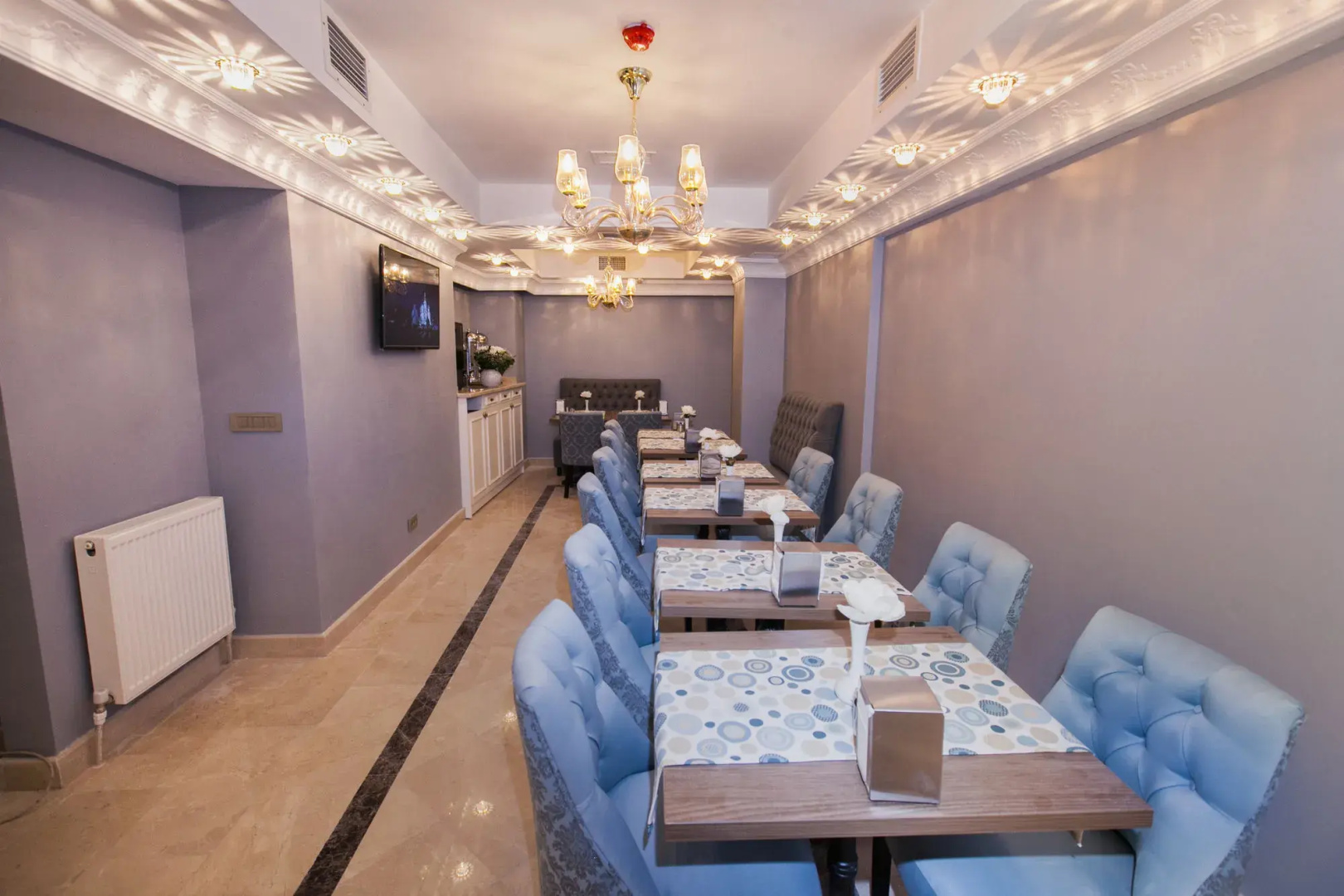 Photo - Raymond Blue Hotel