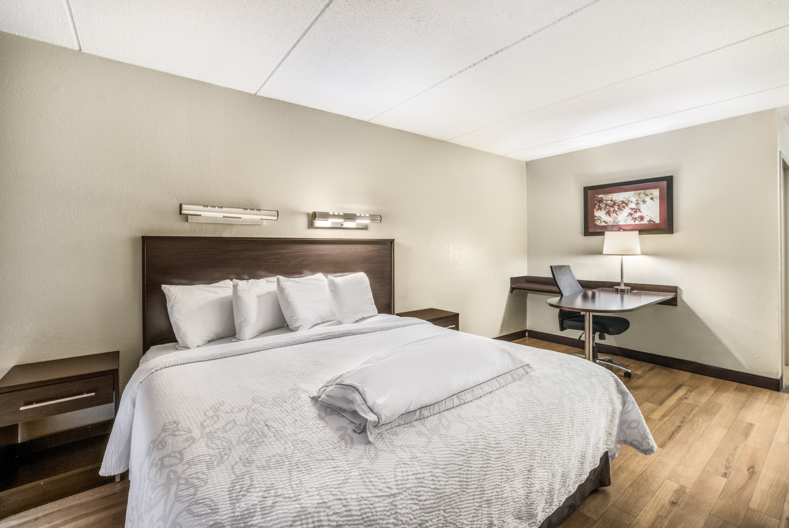 Photo - Red Roof Inn PLUS+ Boston - Woburn/ Burlington