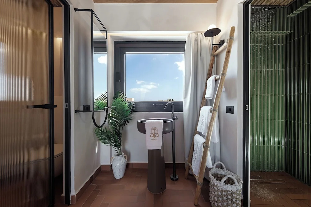 Photo - Aja Retreat Luxury Suites