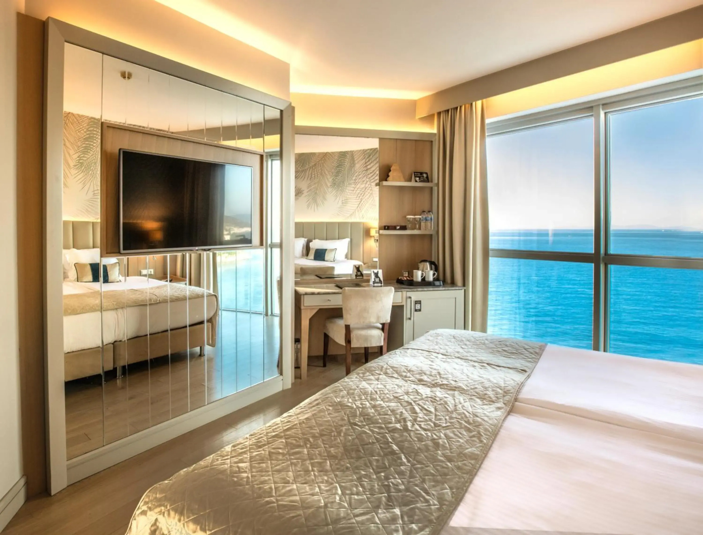 Photo - Charisma De Luxe Hotel