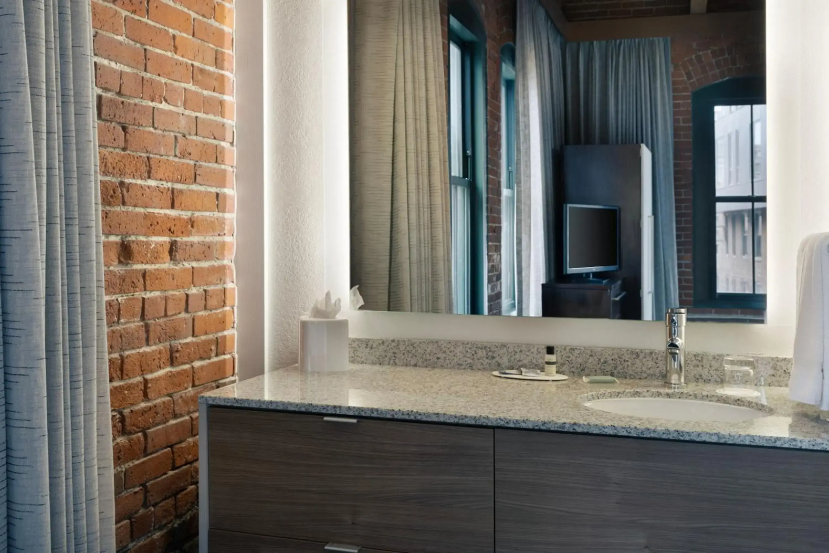Photo - Residence Inn by Marriott Boston Downtown Seaport