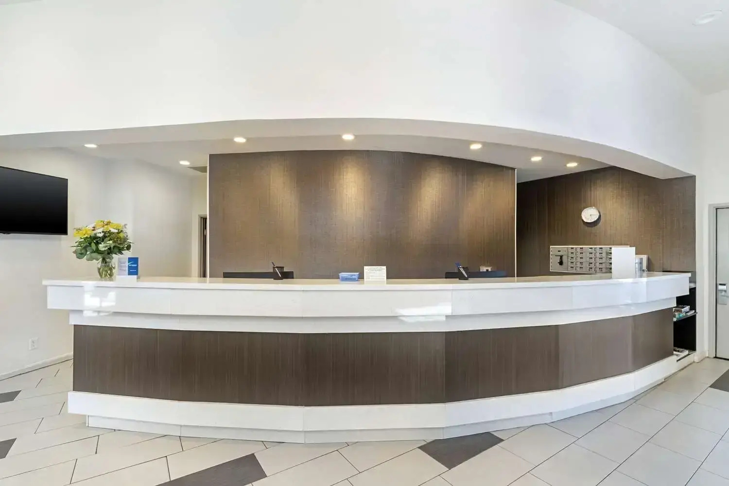 Photo - Best Western Posada Royale Hotel & Suites