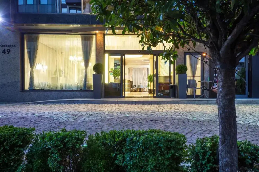 Photo - City Avenue Hotel
