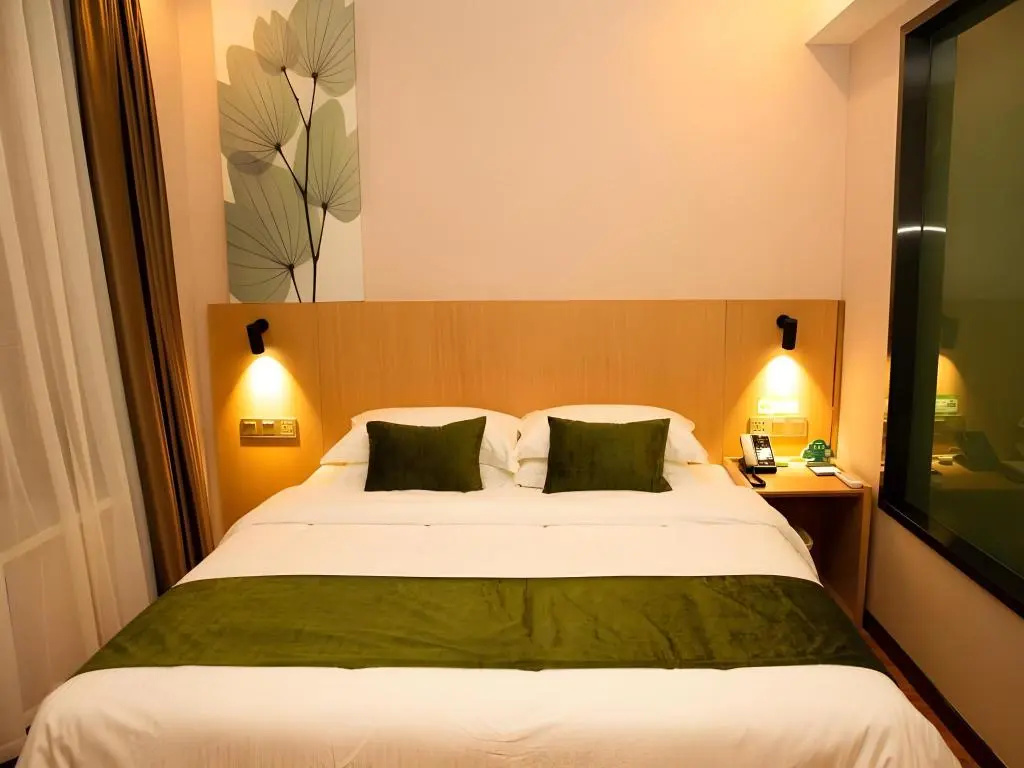 GreenTree Inn Pingliang Jinding Times Square