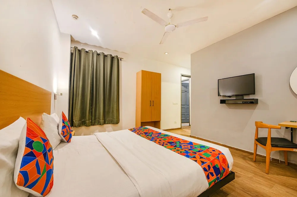 Fabhotel Comfort Residency I
