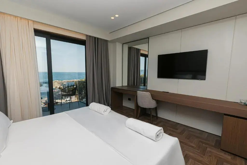 Photo - Mazarine Hotel