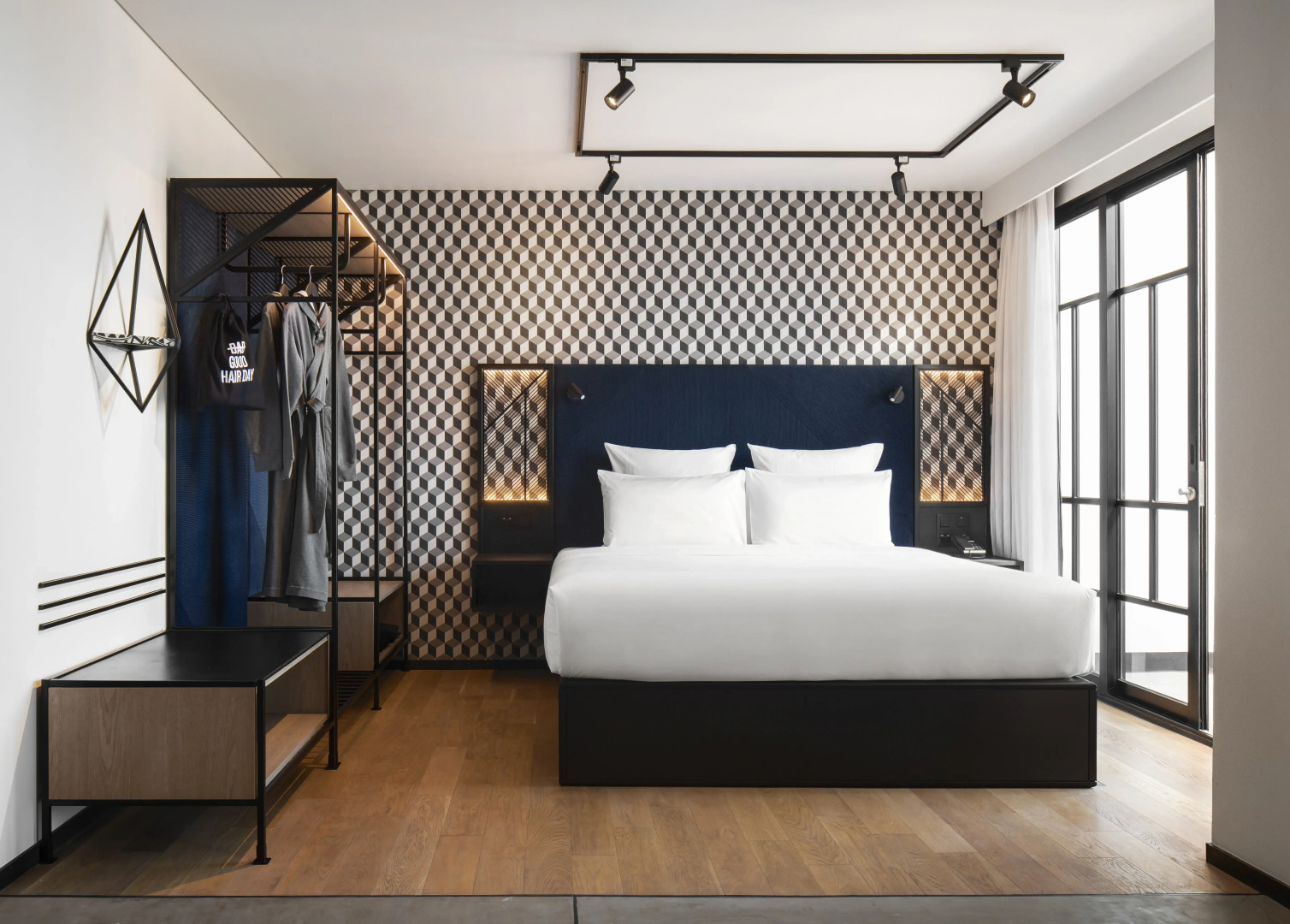 Foto - TRIBE Phnom Penh Post Office