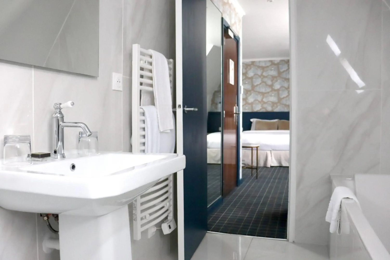 Photo - Hôtel Pergolèse Paris Champs Elysées