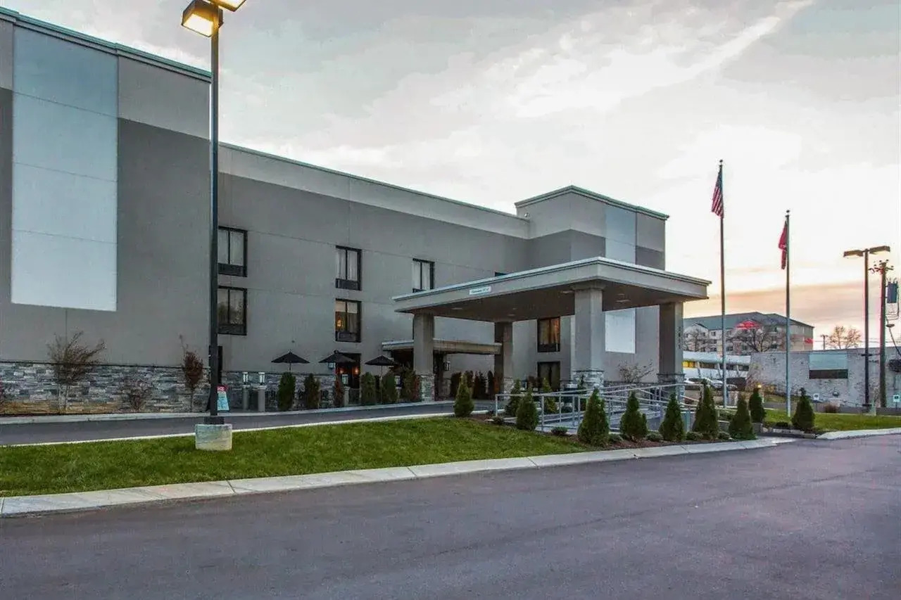 Photo - Quality Suites Nashville Airport