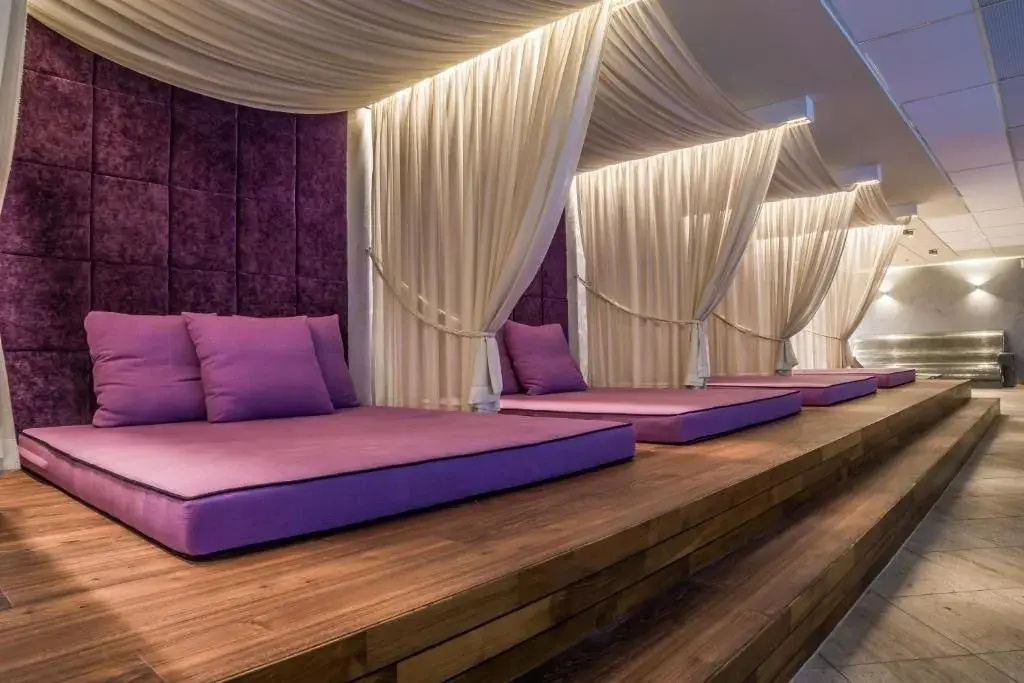 Photo - V Spa & Conference Hotel