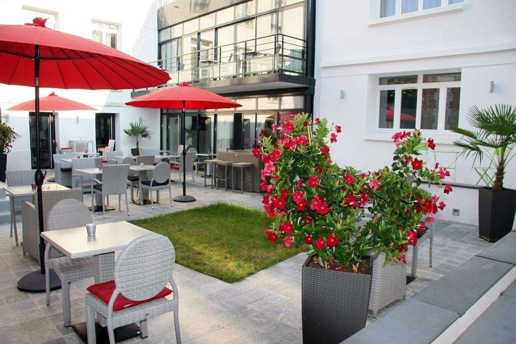 Photo - Le Cesar Hotel
