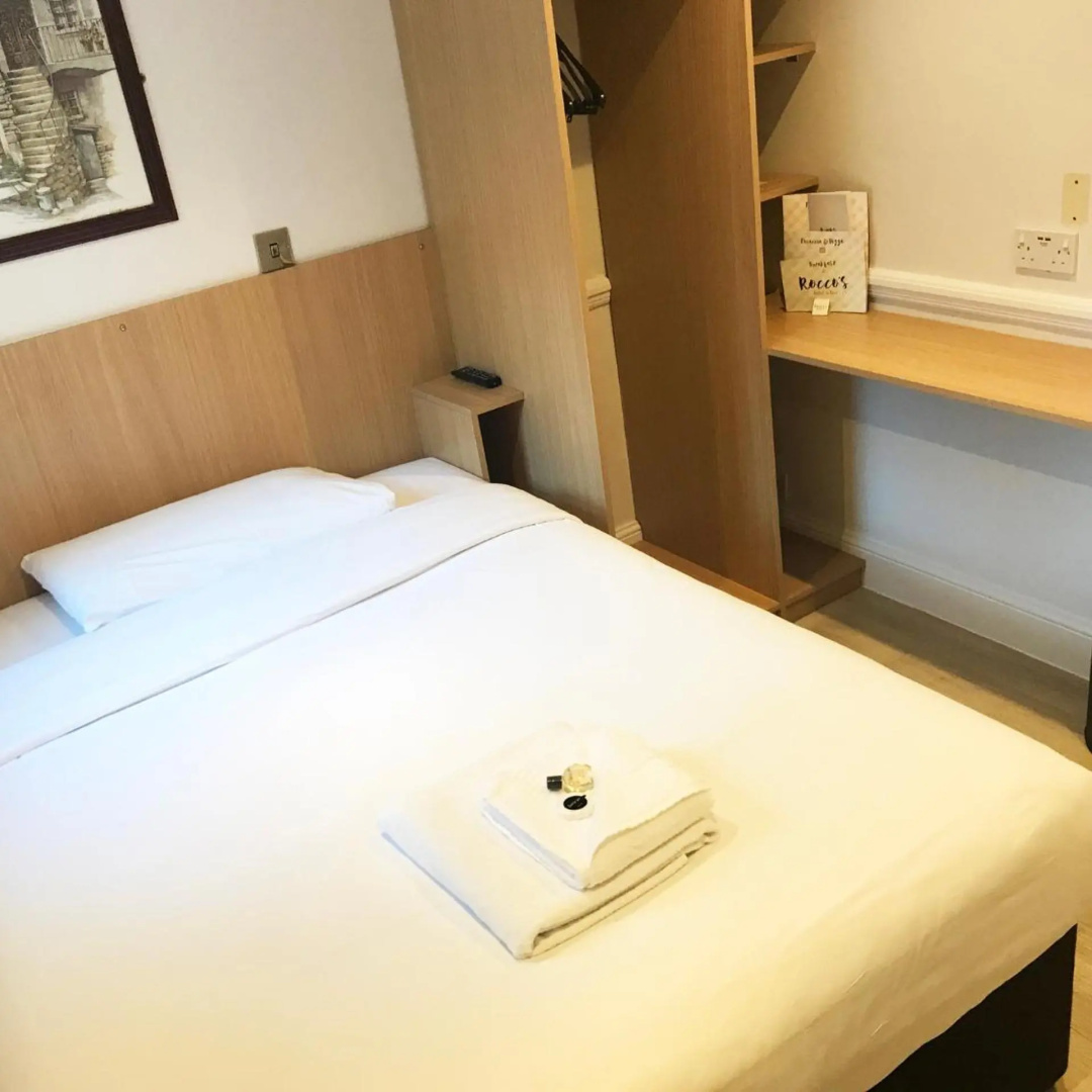 Photo - Gidea Park Hotel