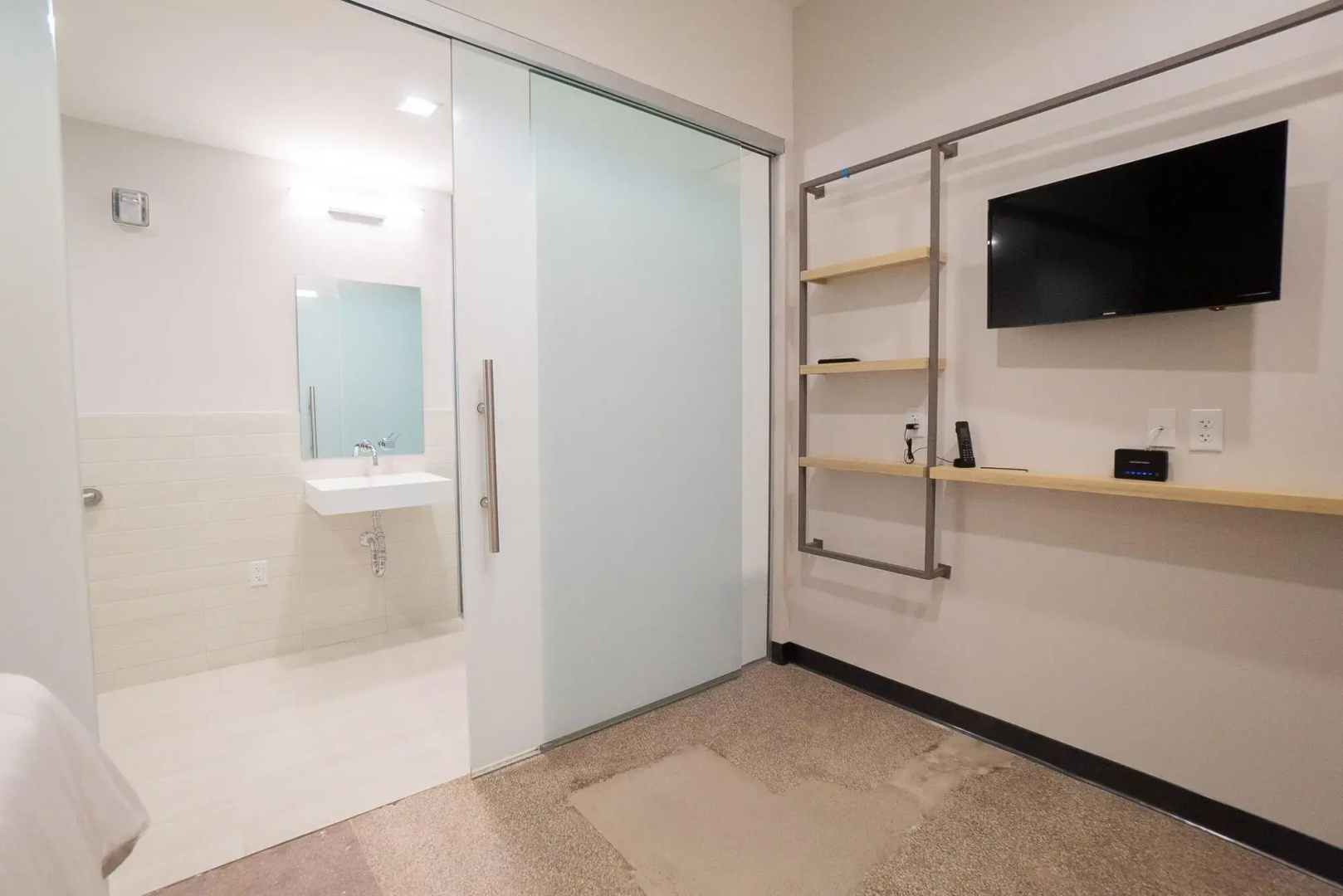 Photo - SOVA Micro-Room & Social Hotel