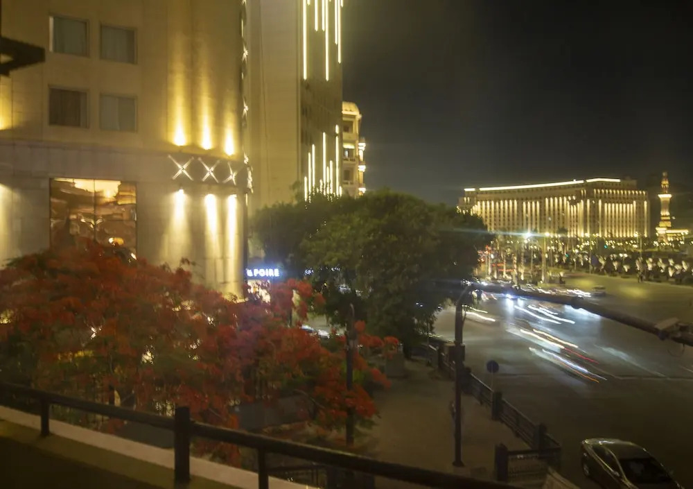 Photo - Museum Plaza