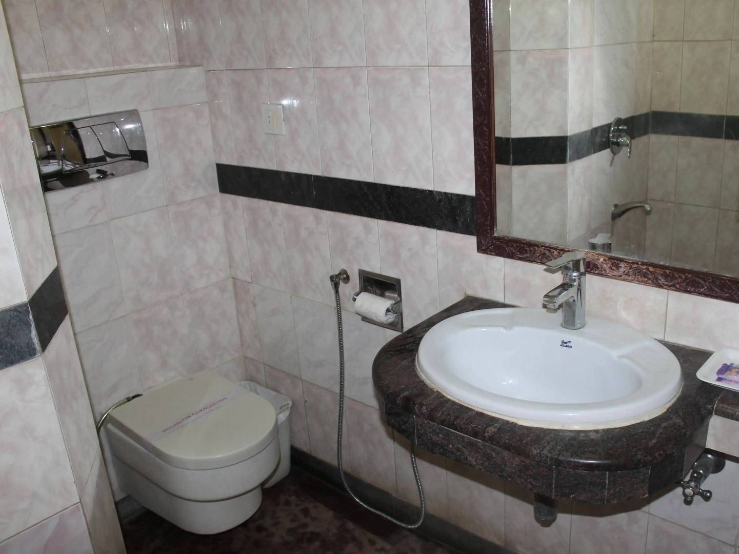 Photo - Hotel Sunstar Residency