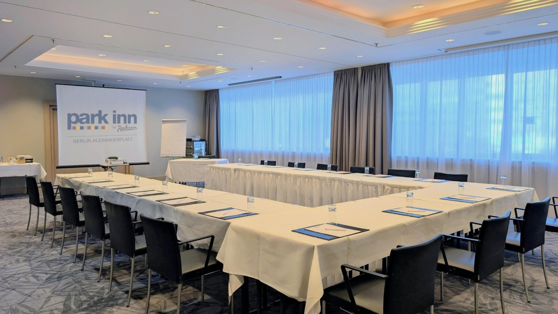 Foto - Park Inn by Radisson Berlin Alexanderplatz