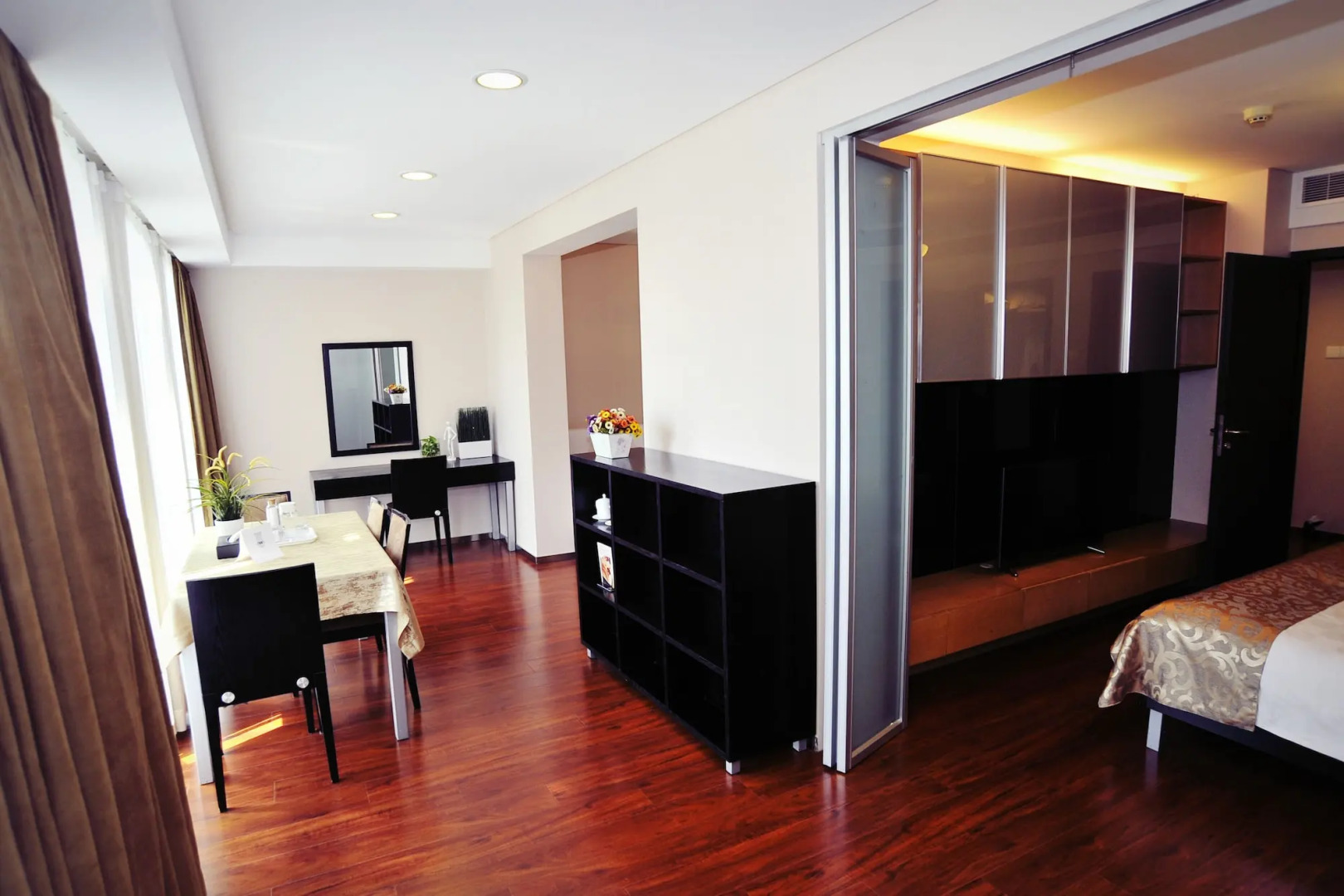 Photo - Qingdao Housing International Hotel