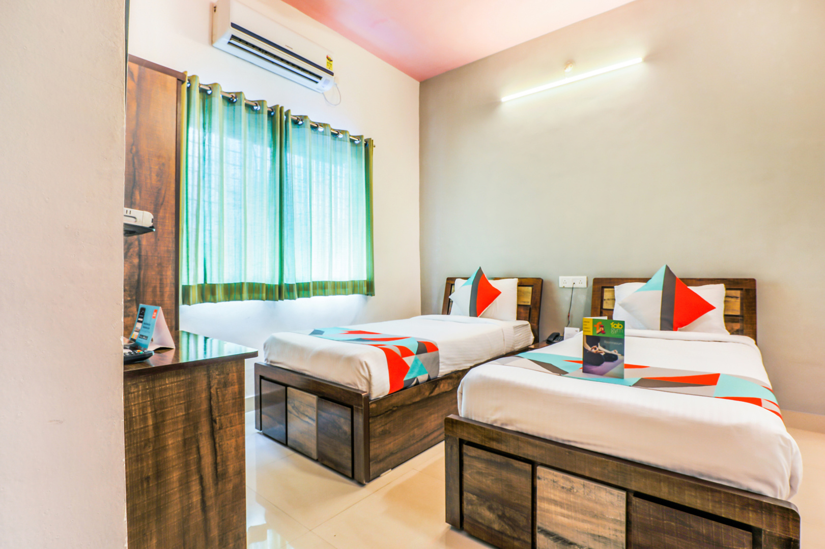Photo - FabHotel Diamond Residency, Airport Road
