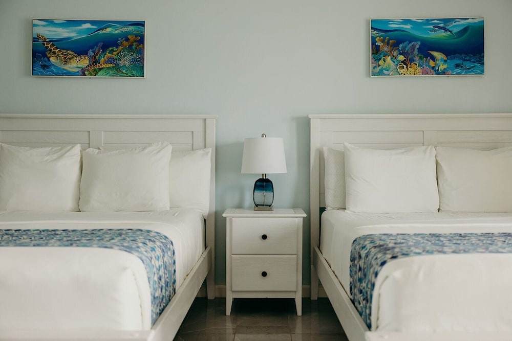 Grapetree Bay Hotel & Villas