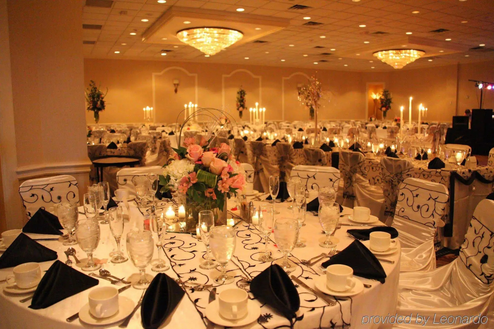 Foto - The Whitehall Houston