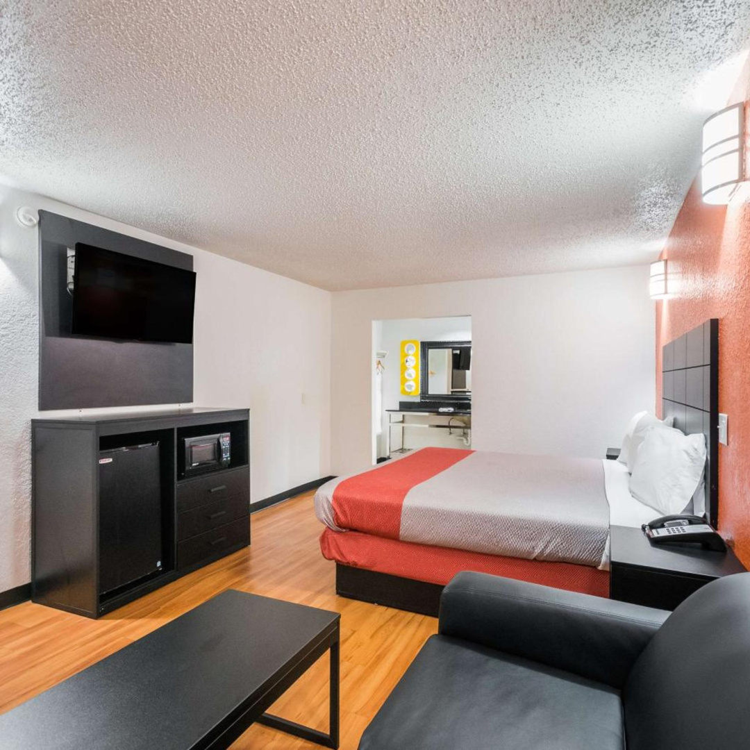 Photo - Motel 6 Houston, TX - Brookhollow