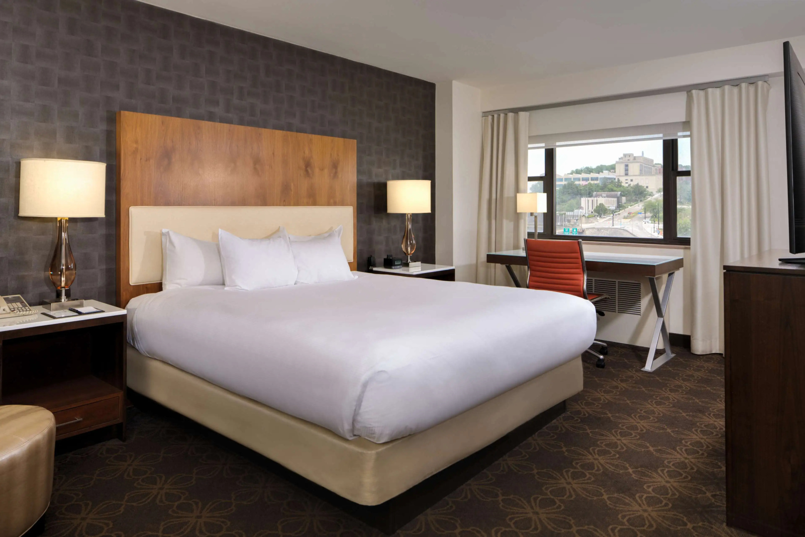 Foto - DoubleTree by Hilton Hotel & Suites Pittsburgh Downtown
