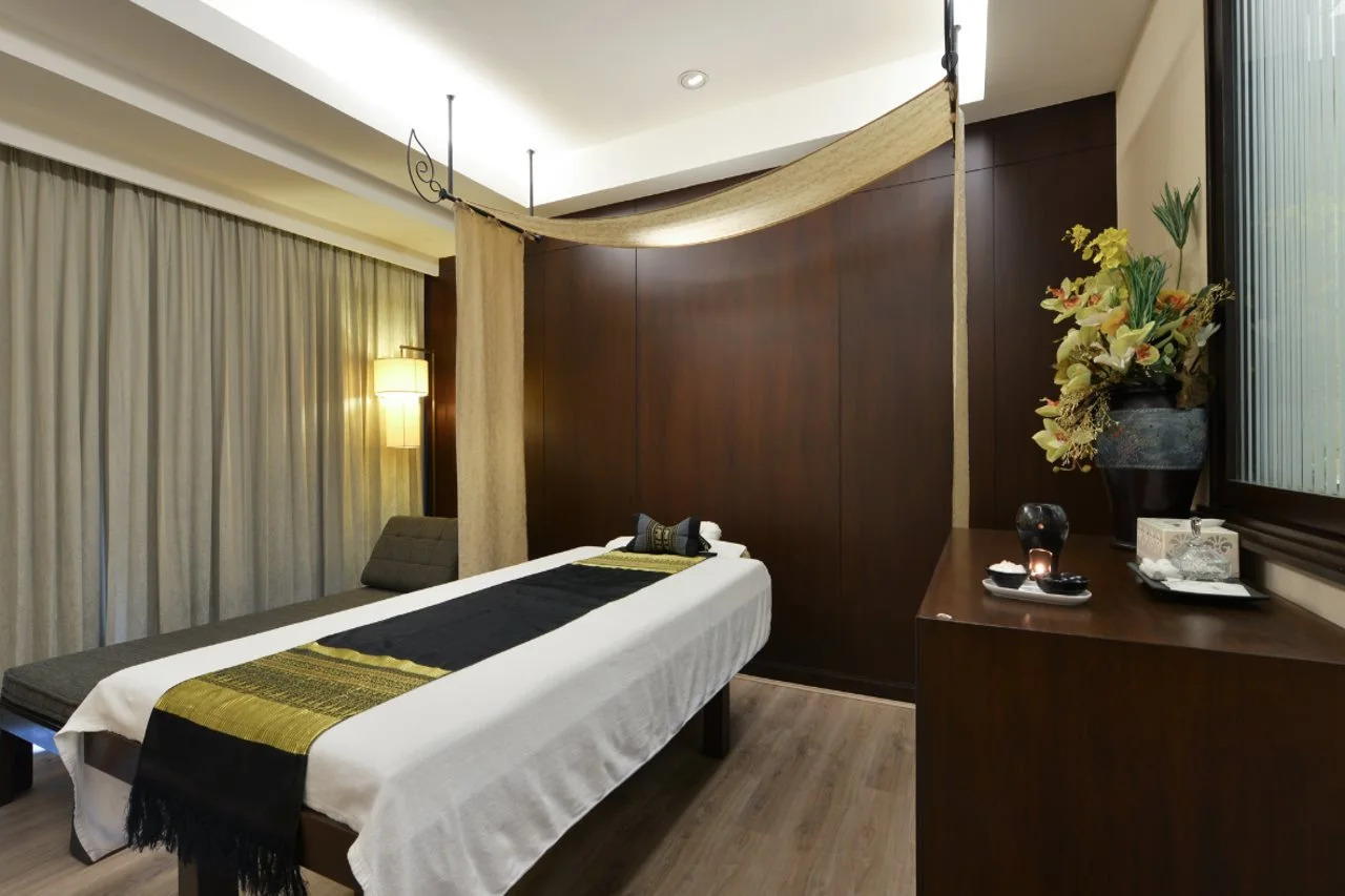 Photo - Twin Towers Hotel