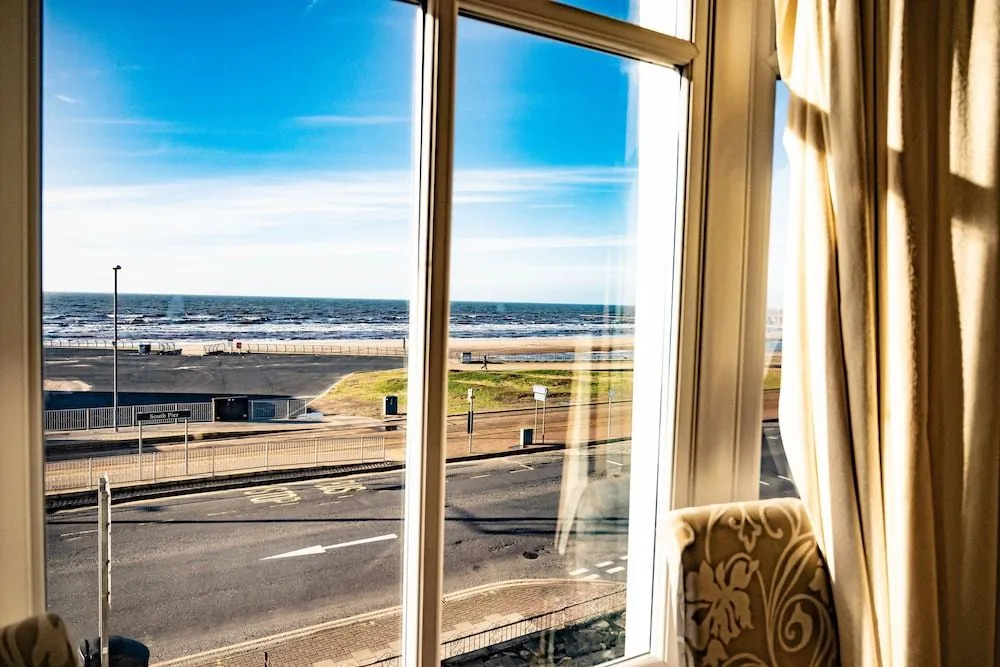 Photo - The Sands Hotel