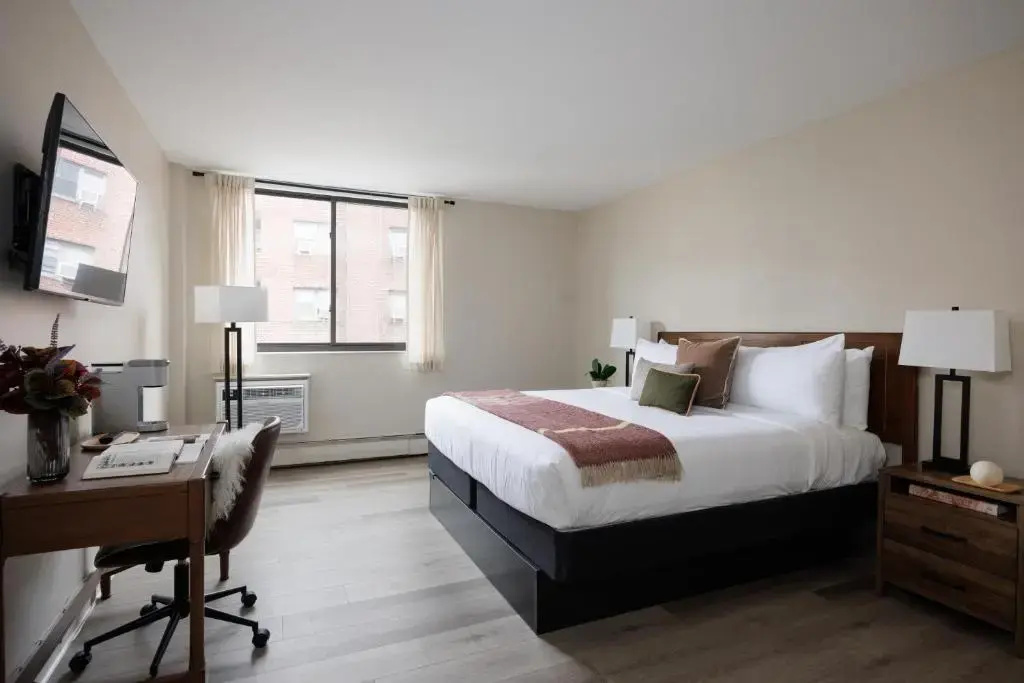 Photo - The Andrew Hotel