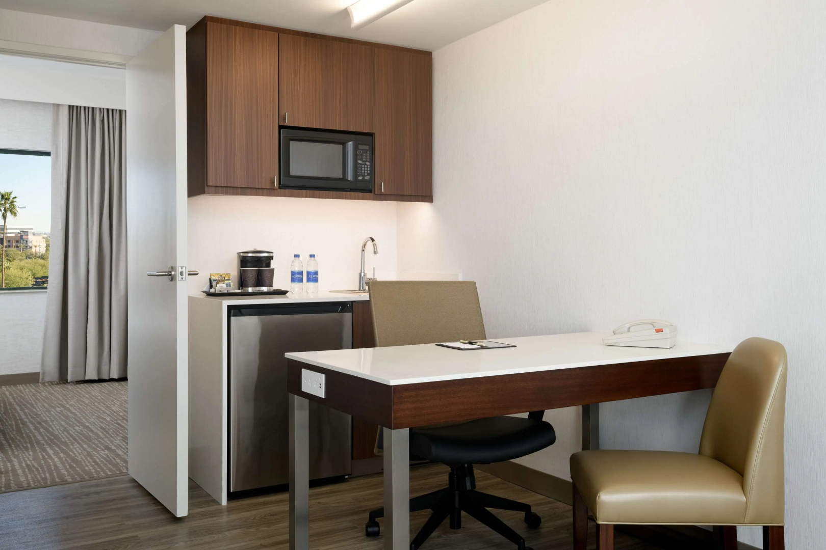 Photo - DoubleTree Suites by Hilton Phoenix
