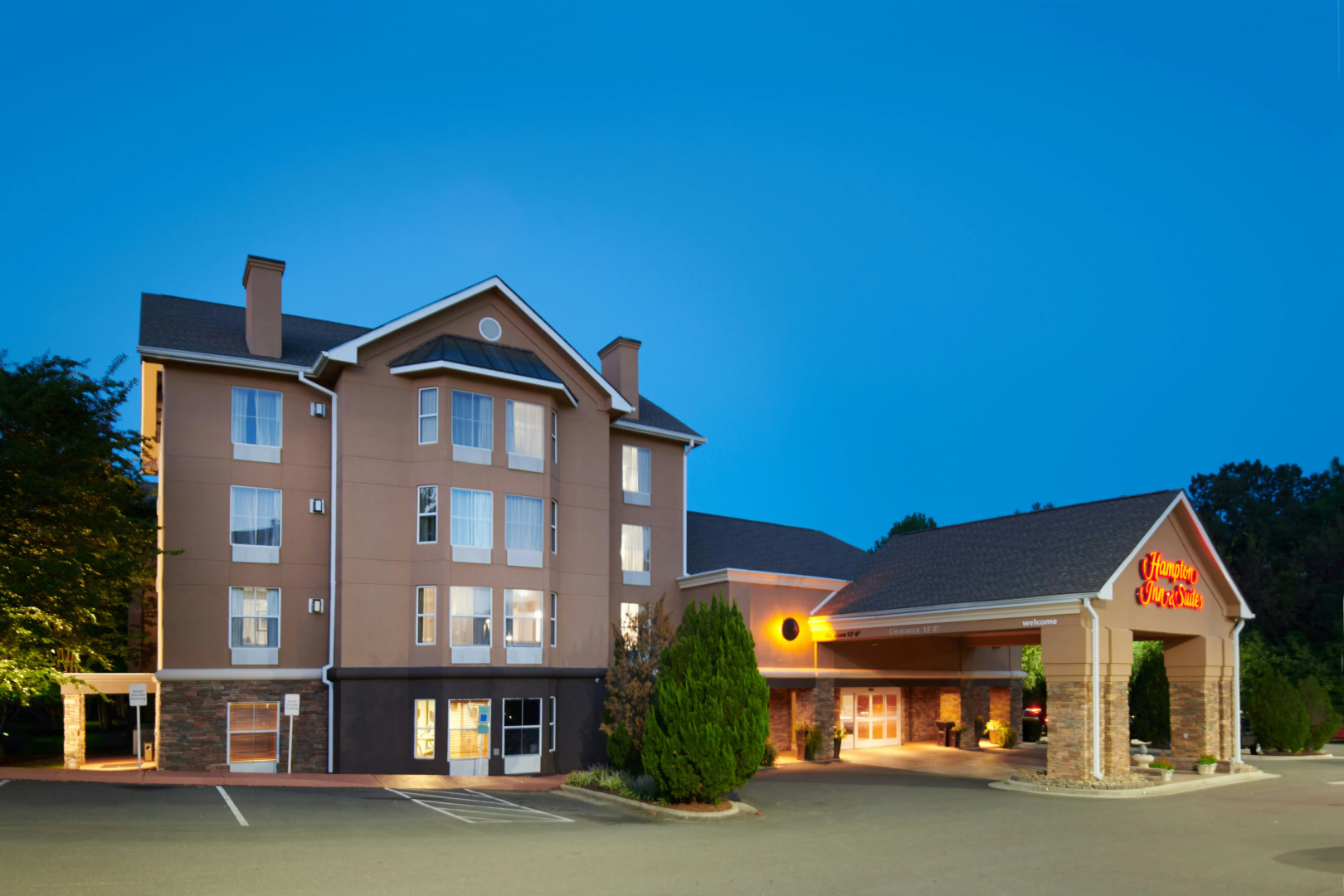 Photo - Hampton Inn & Suites Chapel Hill/Durham, Area