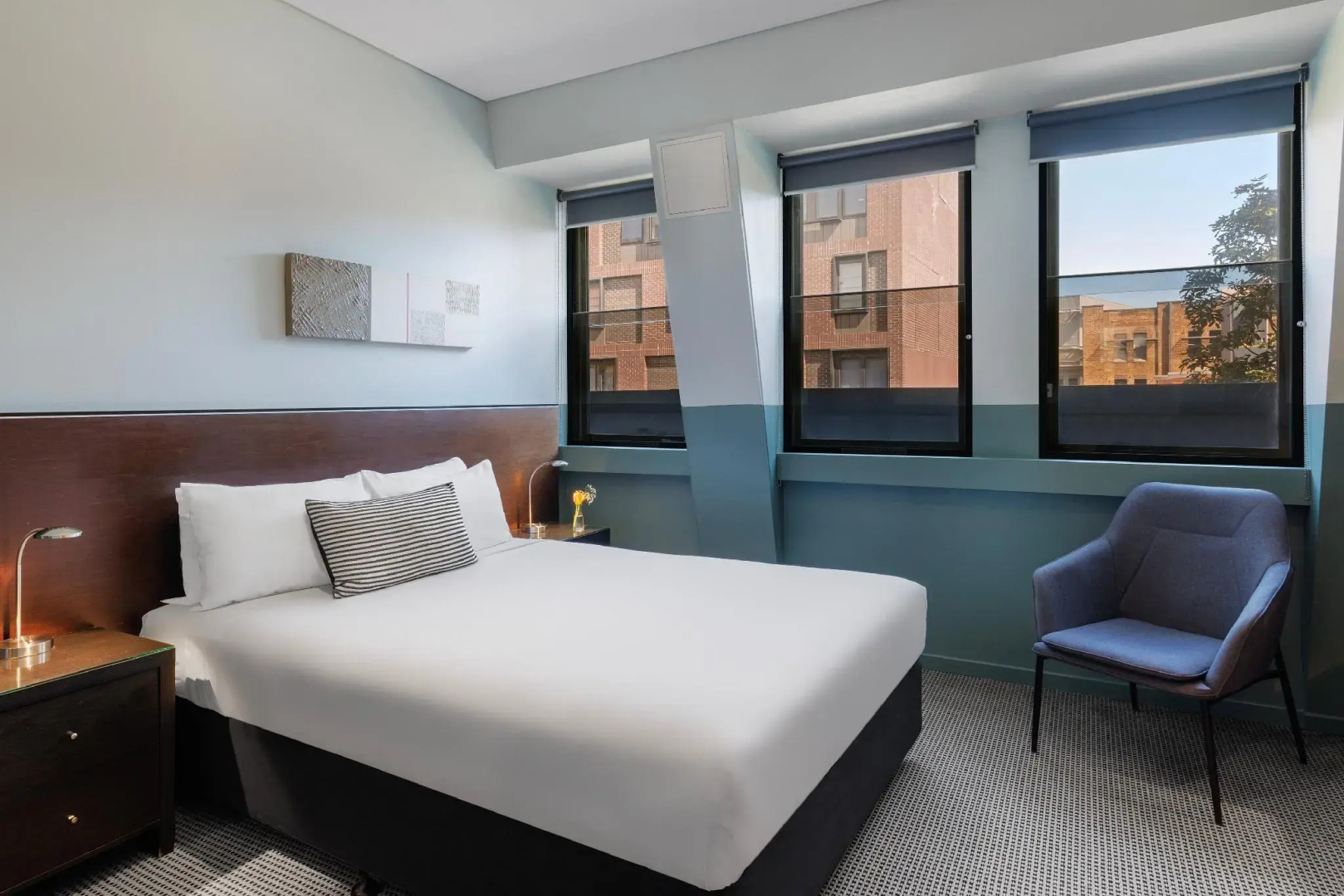 Photo - Vulcan Hotel Sydney