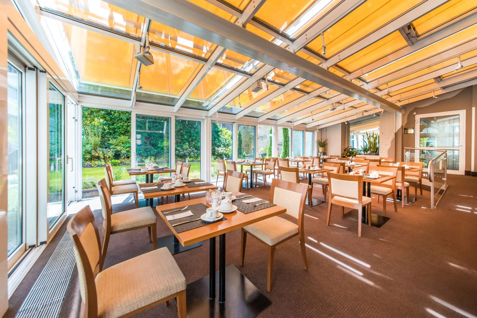 Photo - Best Western Plus Delta Park Hotel