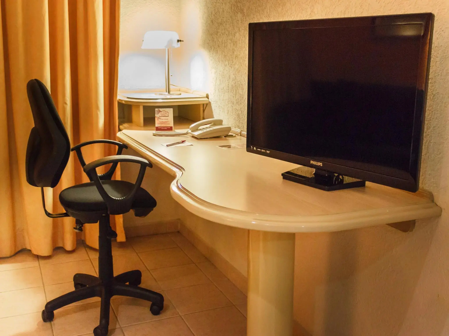 Photo - Plaza Inn Express