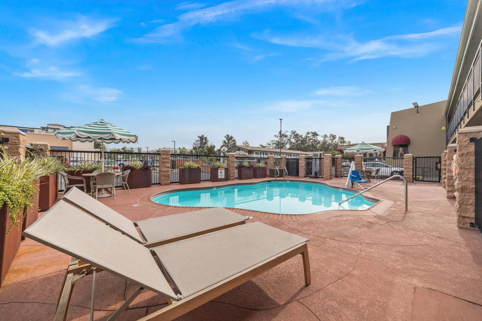 Photo - Econo Lodge Inn & Suites Escondido Downtown