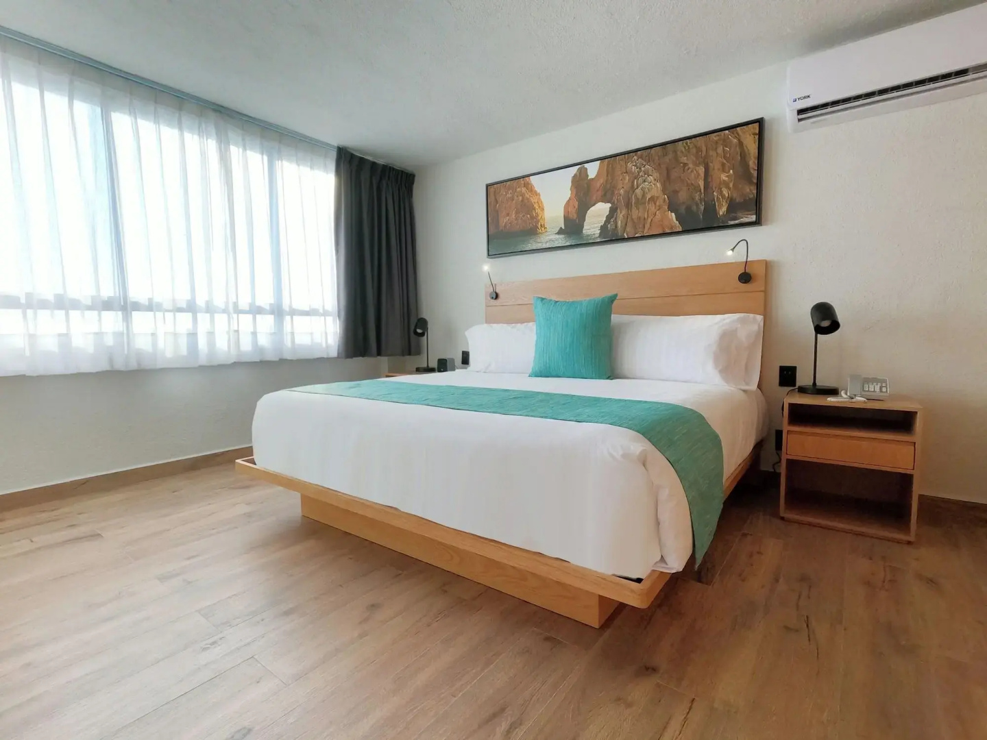 Photo - Sunrock Hotel & Suites