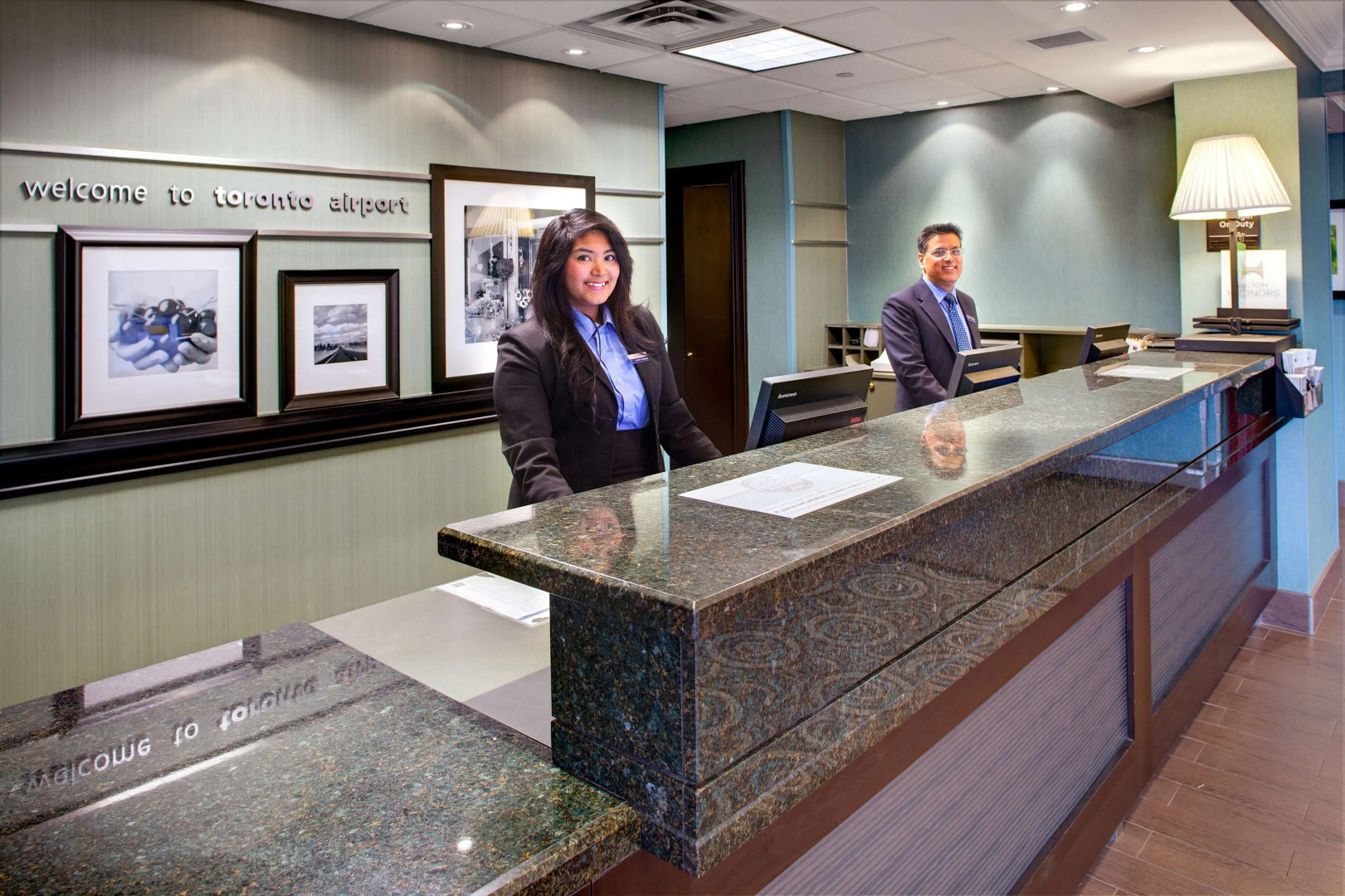 Foto - Hampton Inn & Suites by Hilton Toronto Airport