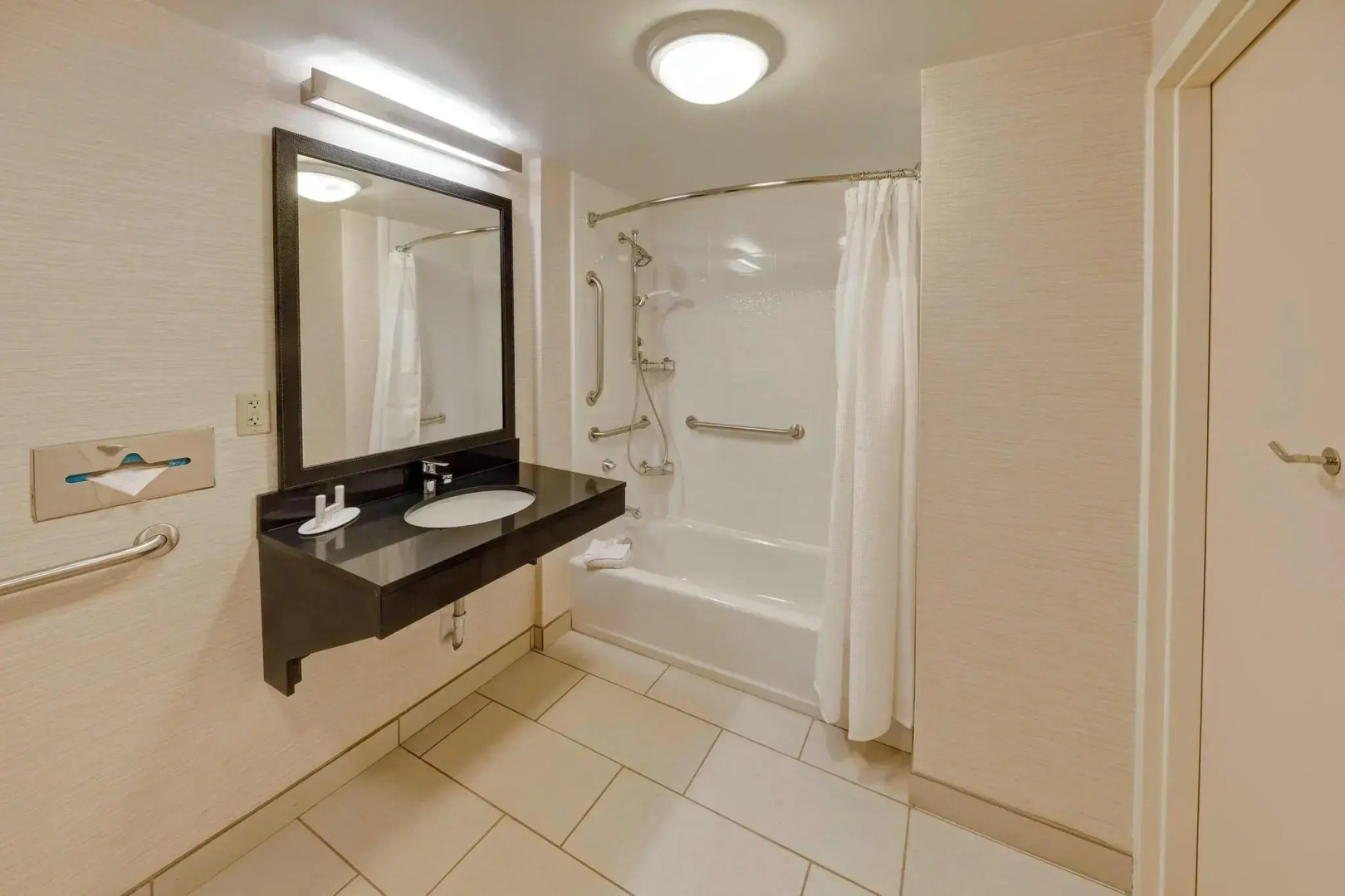 Photo - Fairfield Inn and Suites by Marriott Orlando Near Universal Orlando