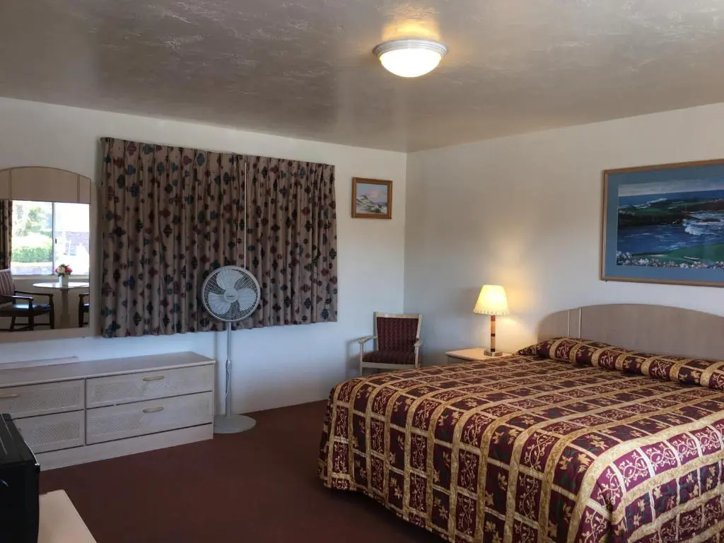 Photo - Old Marina Inn