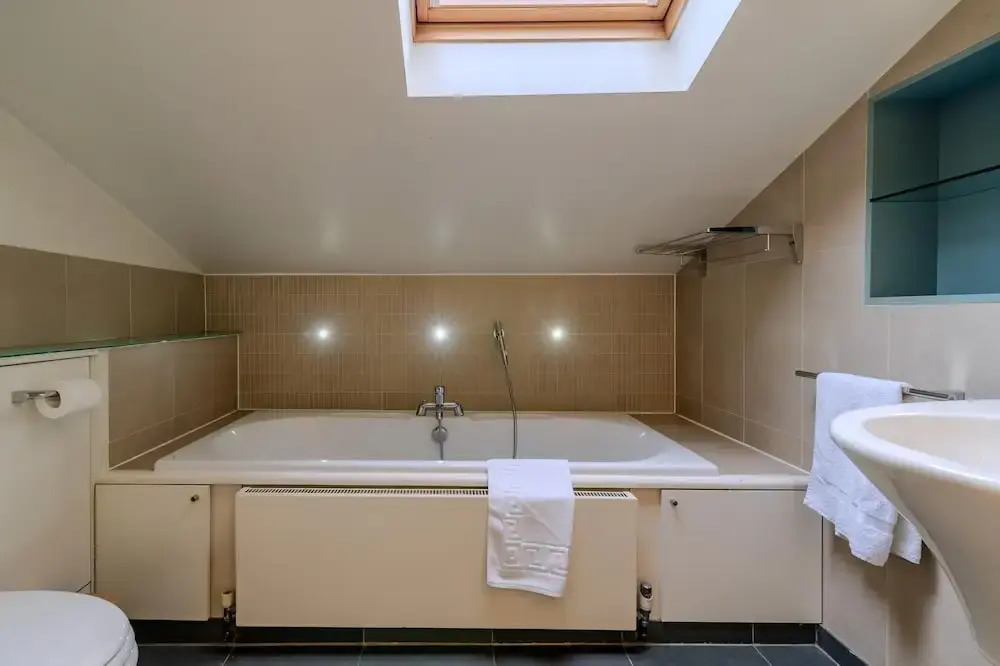 Photo - Beautiful Three Bedroom House in West London