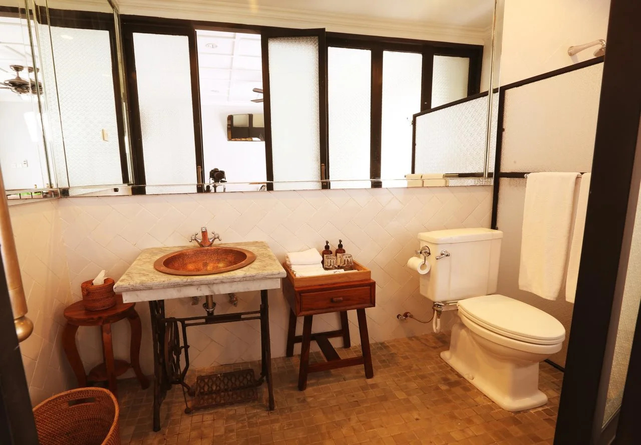 Foto - Brown Feather Batu Belig