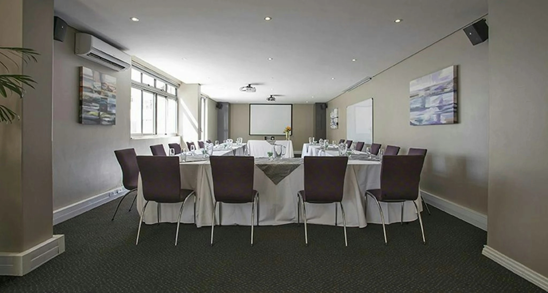 Foto - The Hyde All-Suite Hotel