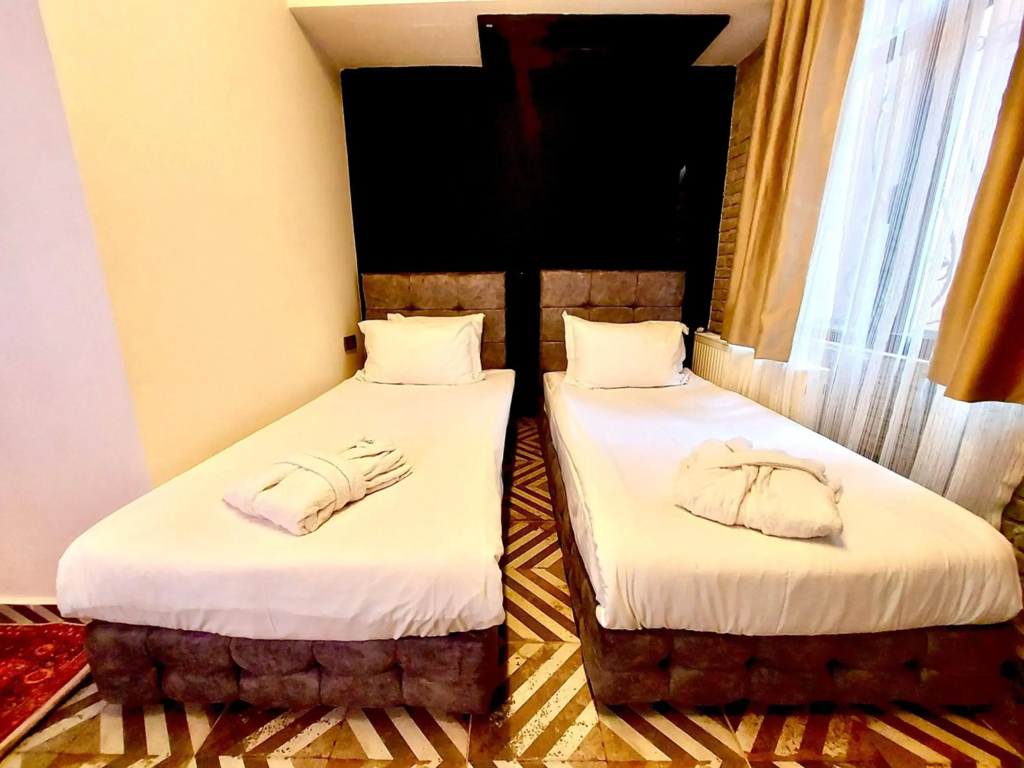 Photo - Mates Port Hotel