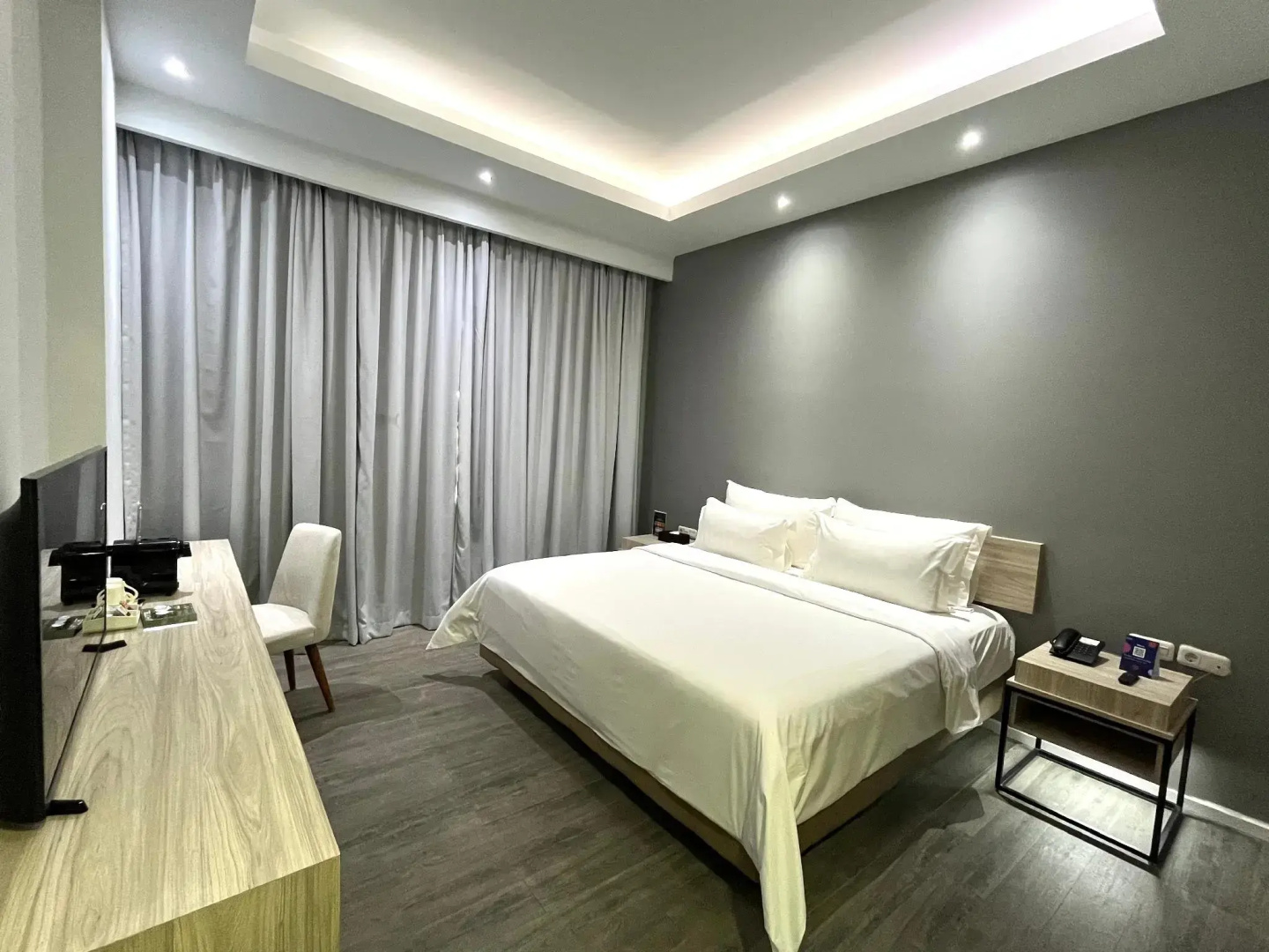 Photo - Sparks Life Jakarta, ARTOTEL Curated