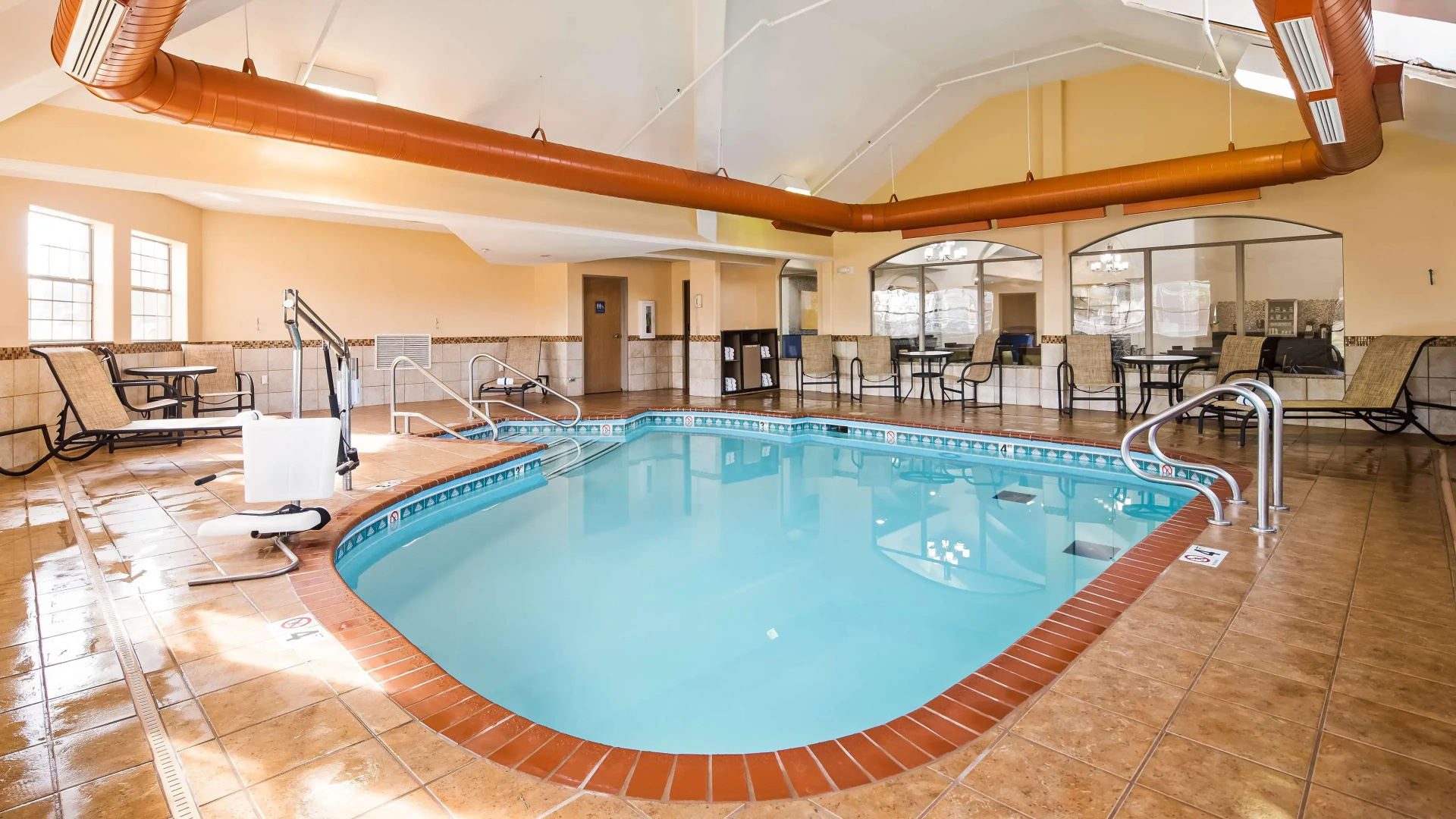 Photo - Best Western Plus Tulsa Inn & Suites