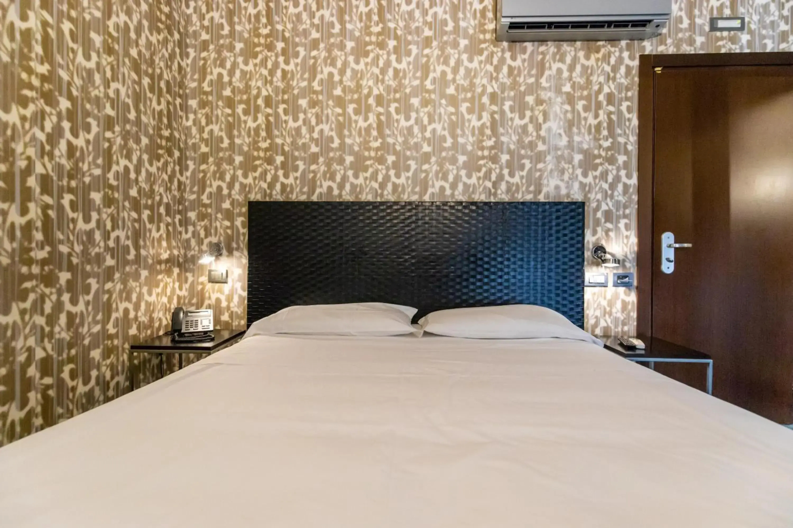 Photo - MH Design Hotel
